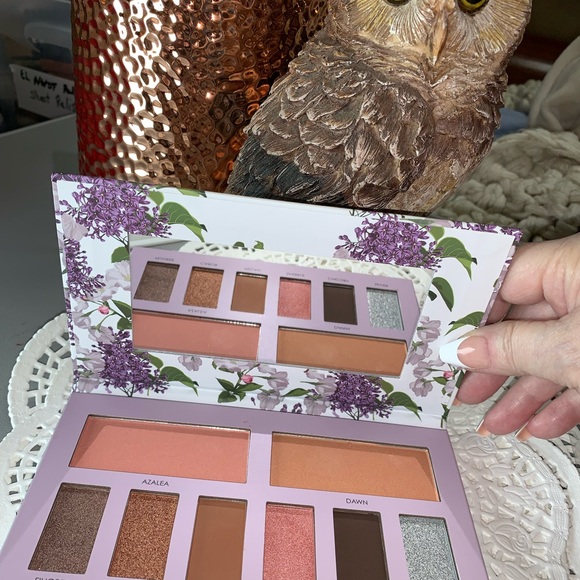 Sakura + Sage vegan eyeshadow & Blush Pallet NWOT - Picture 6 of 12